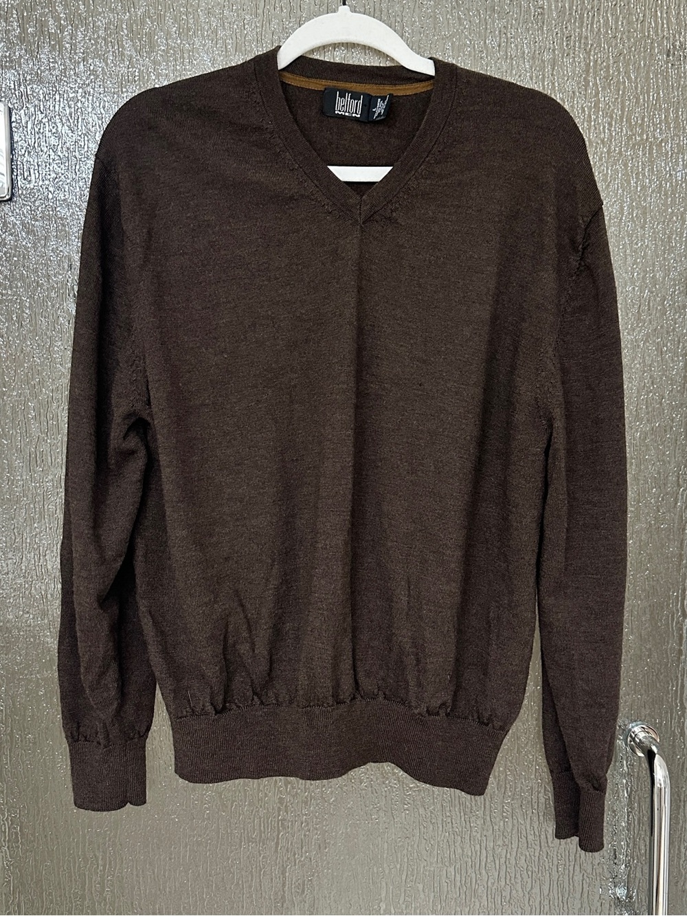 Belford Men’s Brown V-Neck 100% Extra Fine Merino Wool Sweater Size L